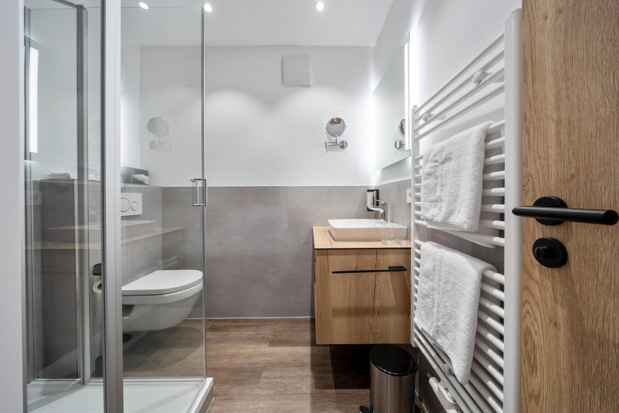 Koepfers Steinbuck Hotel Bischoffingen ภายนอก รูปภาพ