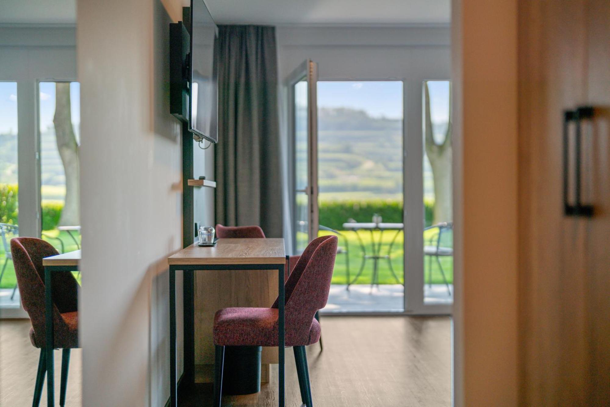 Koepfers Steinbuck Hotel Bischoffingen ภายนอก รูปภาพ